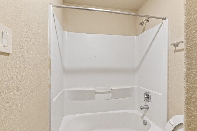Building Photo - 2414 Fall Aster Dr