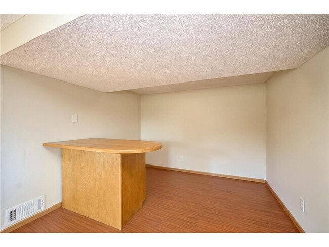 Building Photo - 8106 Dakota Ln