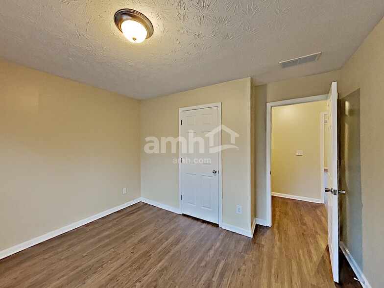 Building Photo - 247 Oceanliner Dr