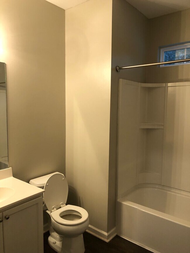 Building Photo - 93 Coopers Ln