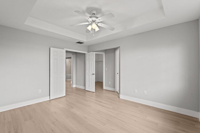 Building Photo - 1411 Lucaya Dr
