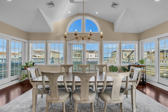 Building Photo - 2 Tradewinds Ln