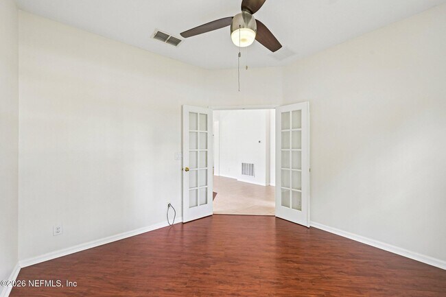 Building Photo - 131 Cornwall Dr