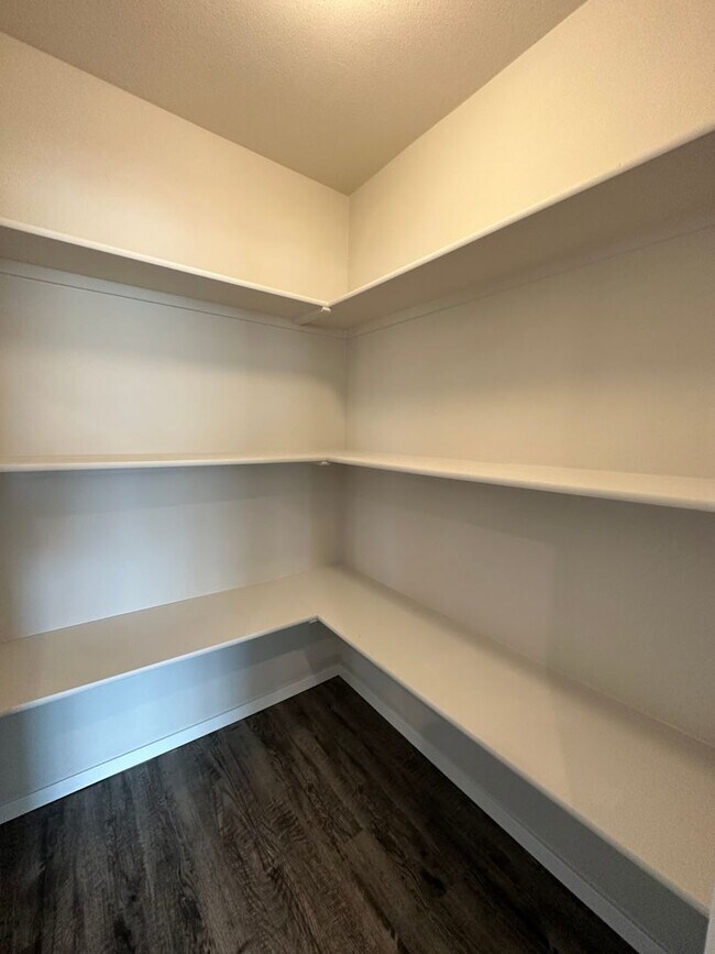 Building Photo - *Pre-leasing* Four Bedroom | Two Bath Home...