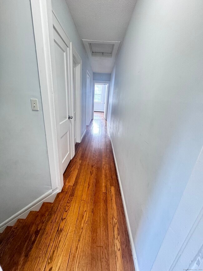 Building Photo - 26 Bradley Ave