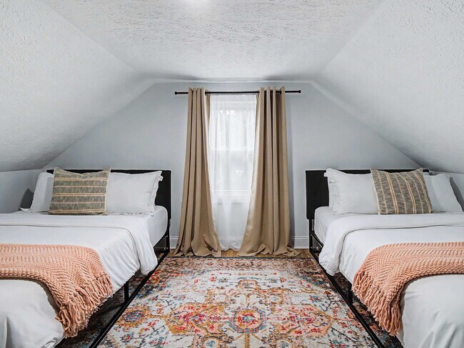 Building Photo - 4109 Bailey Ave