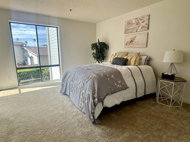 Building Photo - 8263 Camino Del Oro