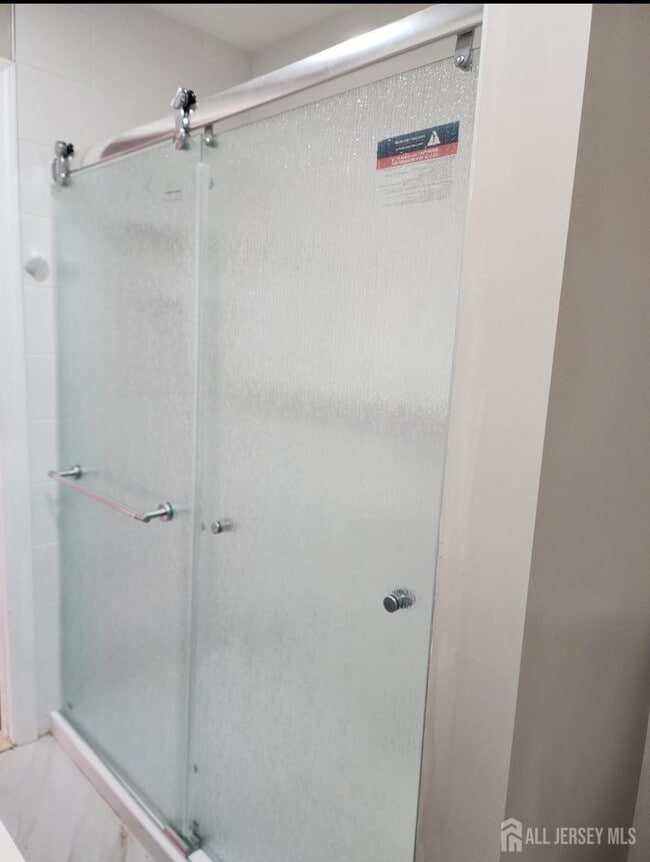 Building Photo - 149 Lewis St