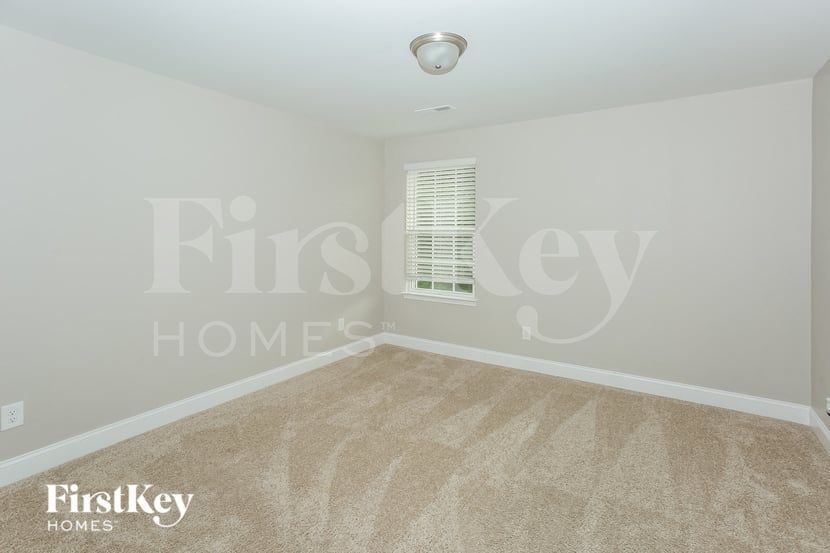 Building Photo - 111 Bunker Hill Ln