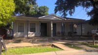 Building Photo - 420 E Lloyd St