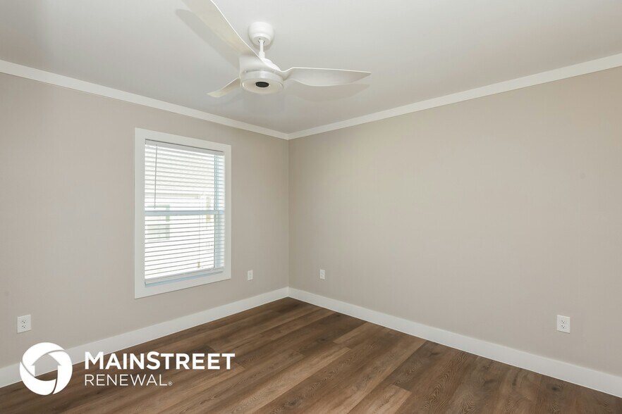 Building Photo - 2116 Belzise Terrace