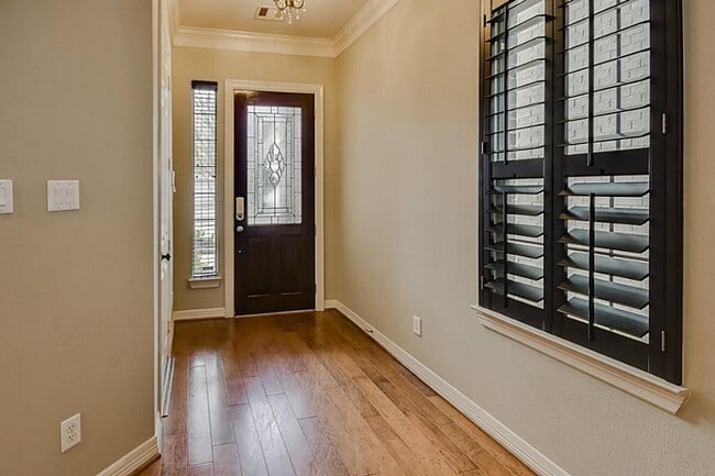 Building Photo - 1143 Sopris Dr