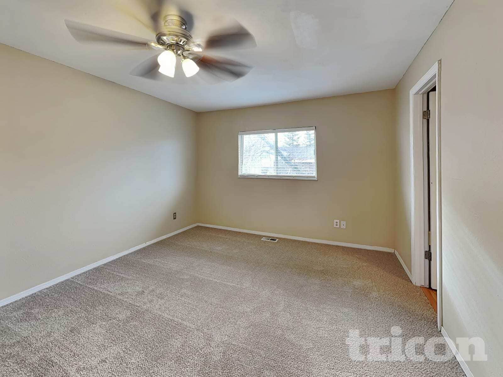 Building Photo - 5772 S Netherland St