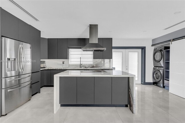 Building Photo - 500 SW 64th Pkwy