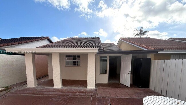 Building Photo - 5740 W 21st Ct