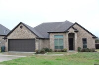 Building Photo - 1811 Spruce Pine Lane