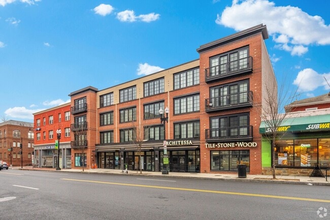 Building Photo - 2210 Wisconsin Ave NW