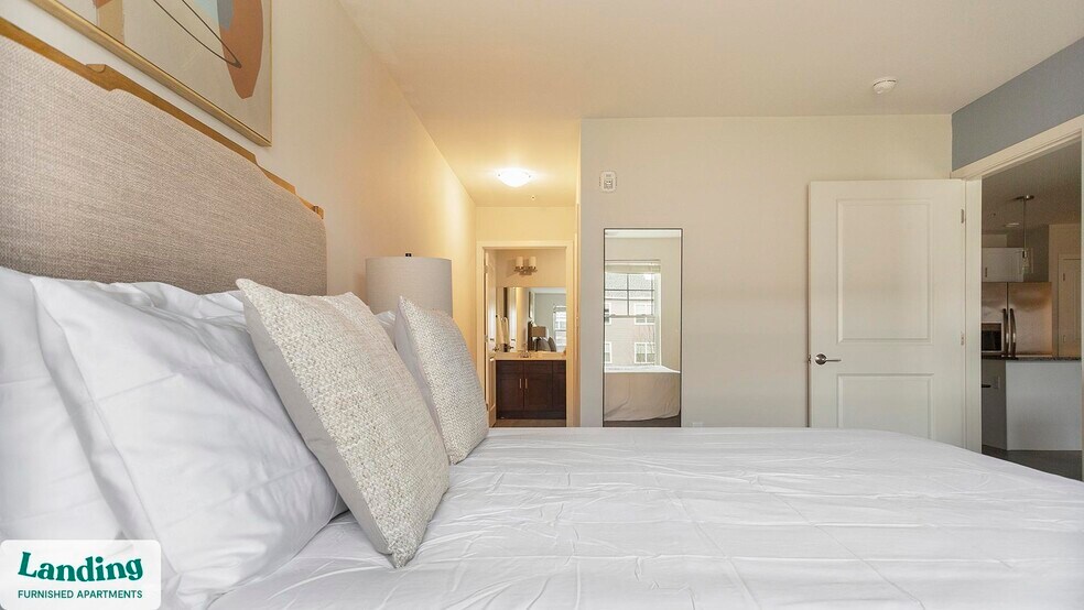 Building Photo - 2 Trl Run