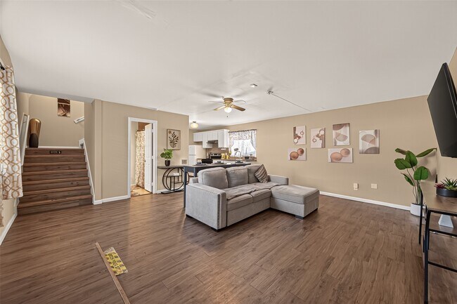Building Photo - 6518 Palo Duro Dr