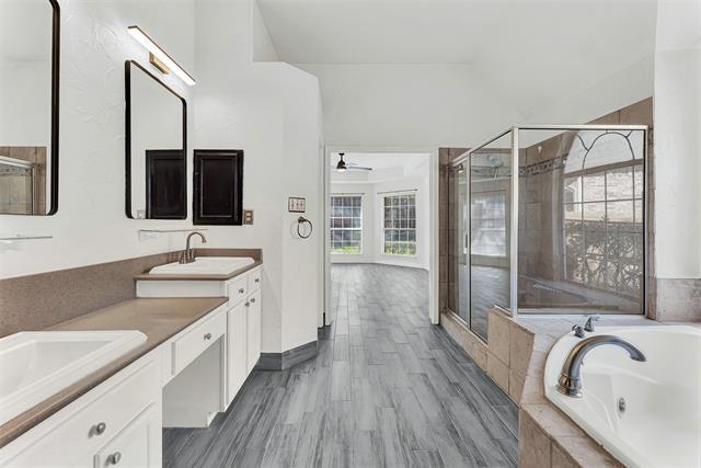 Building Photo - 1010 Westwood Ct