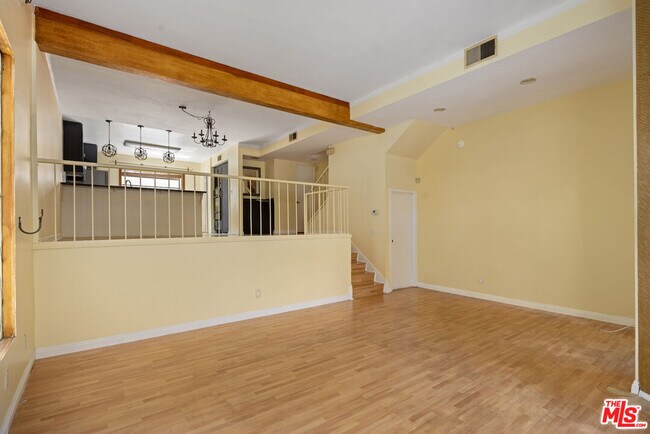 Building Photo - 13360 Maxella Ave