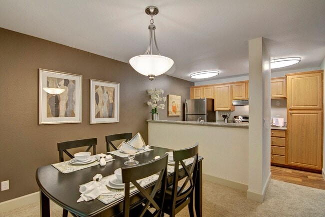 Building Photo - Island Park