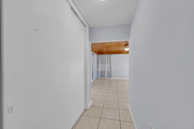 Building Photo - 4910 Ralls Rd