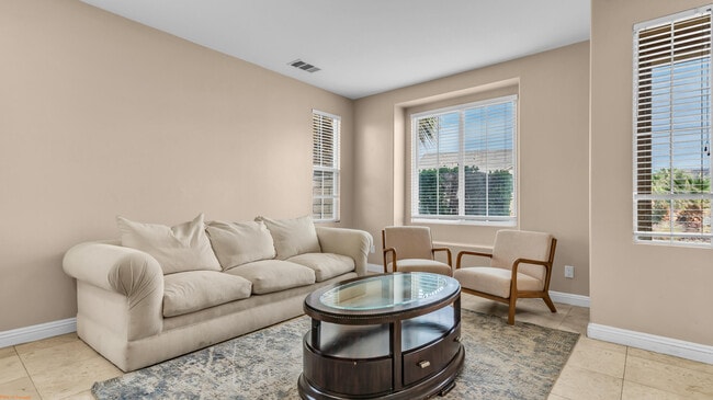 Building Photo - 37523 Durwent Dr