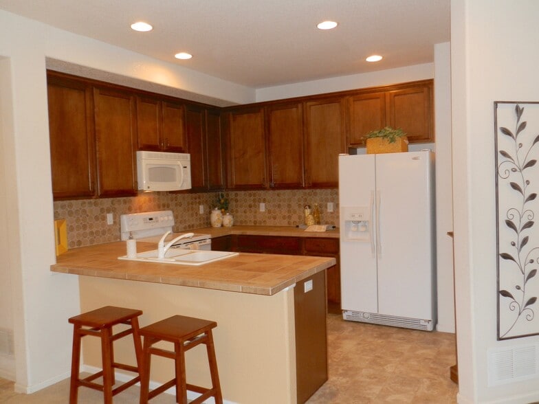 Kitchen - 5412 Seal Alley