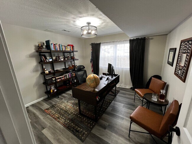 Building Photo - beautiful updated large home