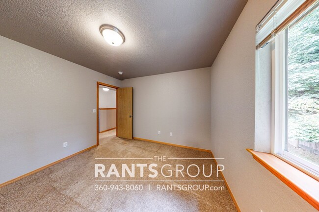 Building Photo - Great Home In Lacey