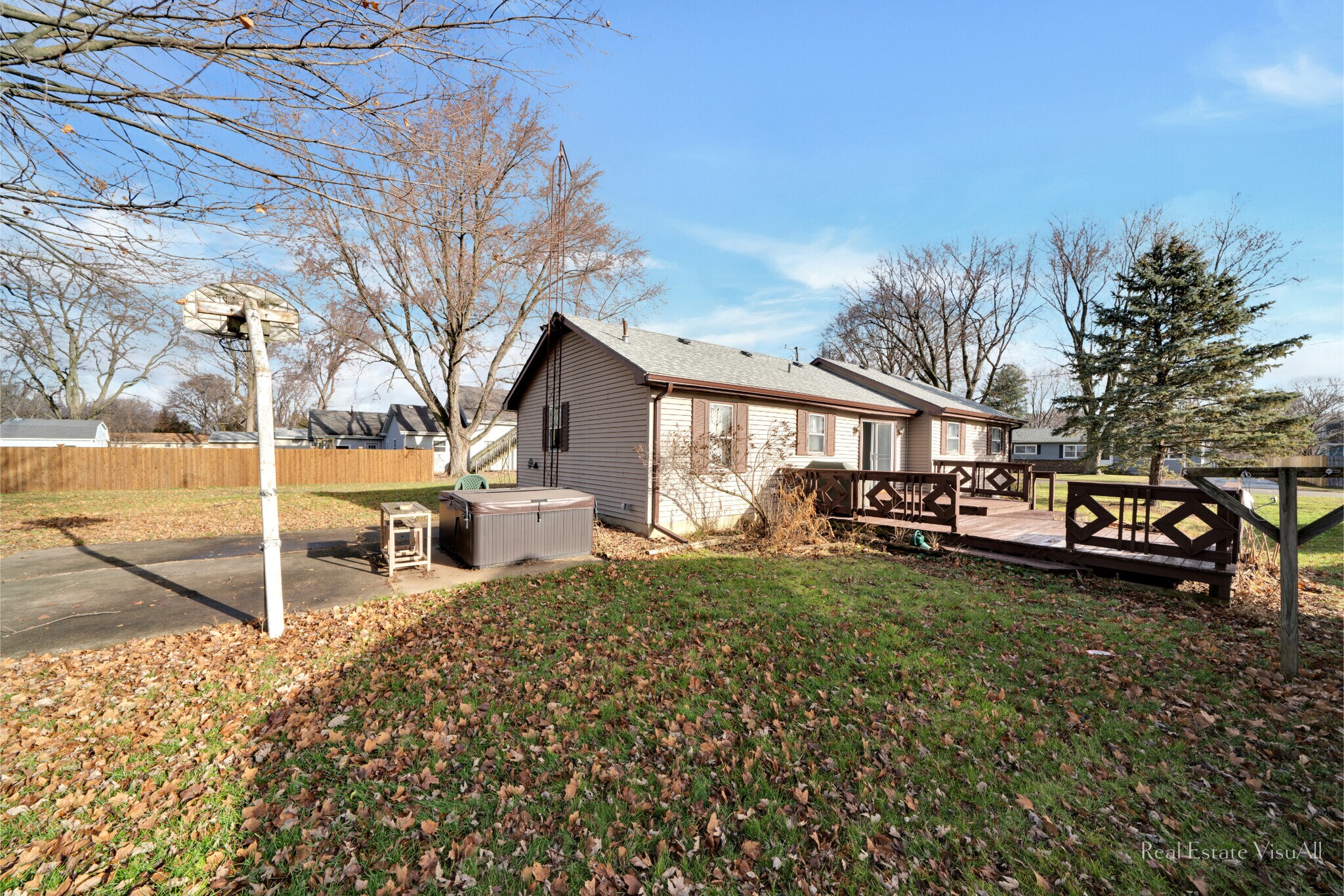 Building Photo - 303 S East St