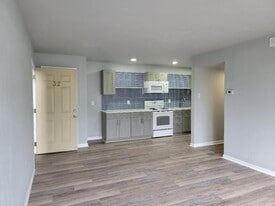 Building Photo - 1780 Liberty Ln