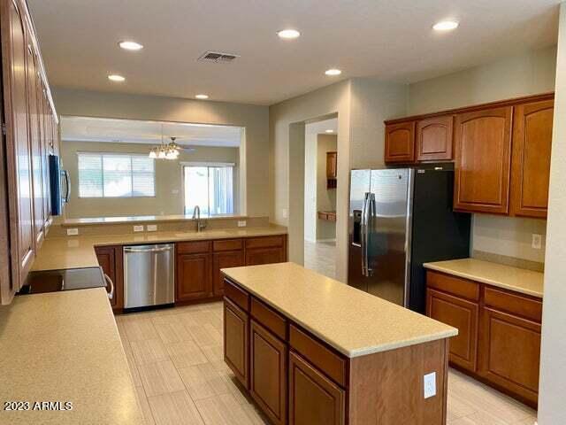 Building Photo - 654 W Desert Mountain Dr