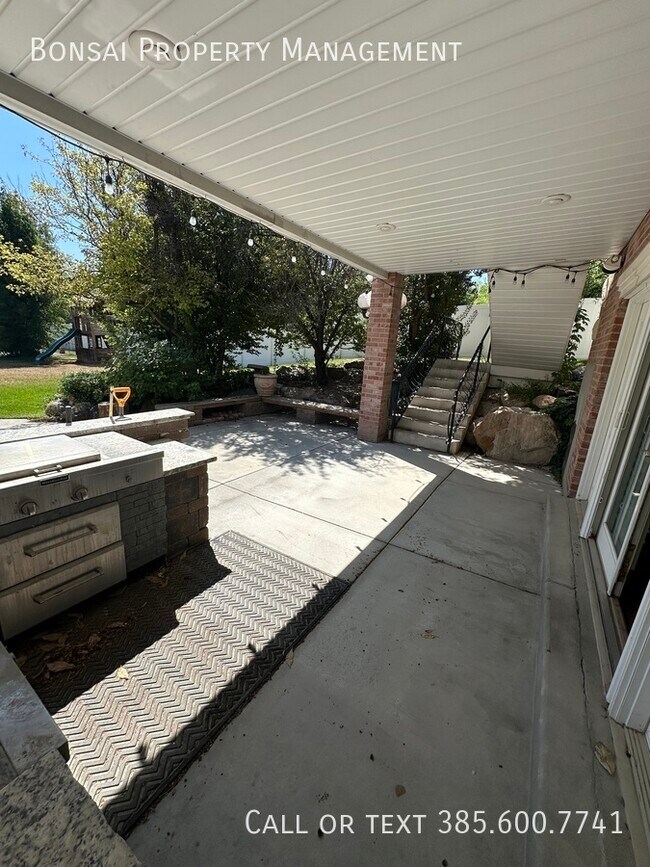 Building Photo - 11291 Palisade View Dr