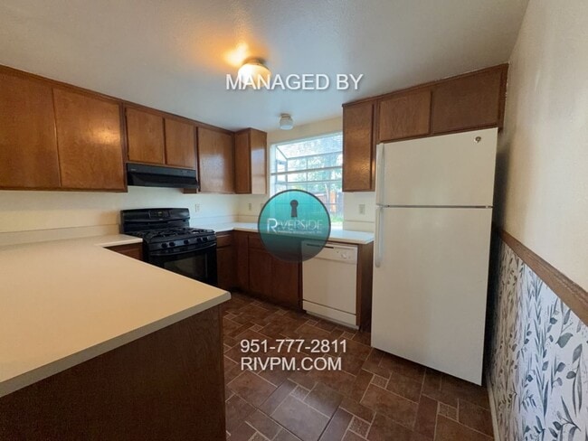 Building Photo - Spacious 2-Bedroom Home in Desirable Riverside Cul-de-Sac Near UCR!