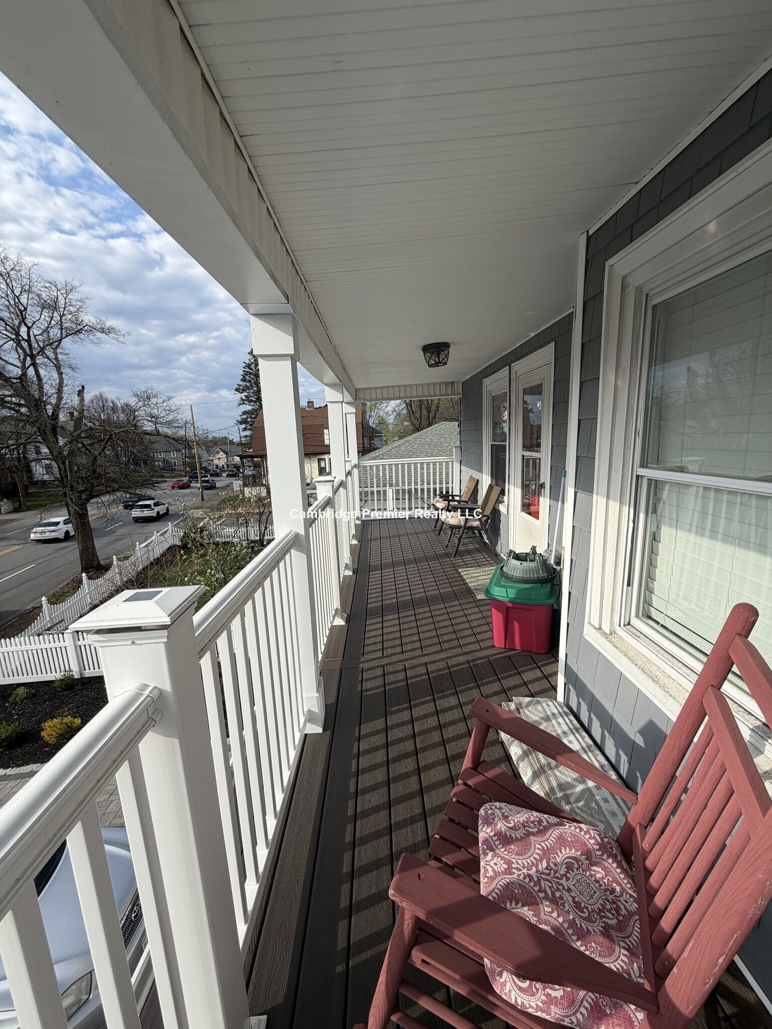 Building Photo - 538 Main St