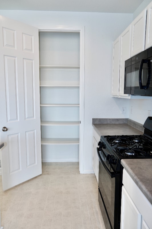 Building Photo - 7076 Preble Dr