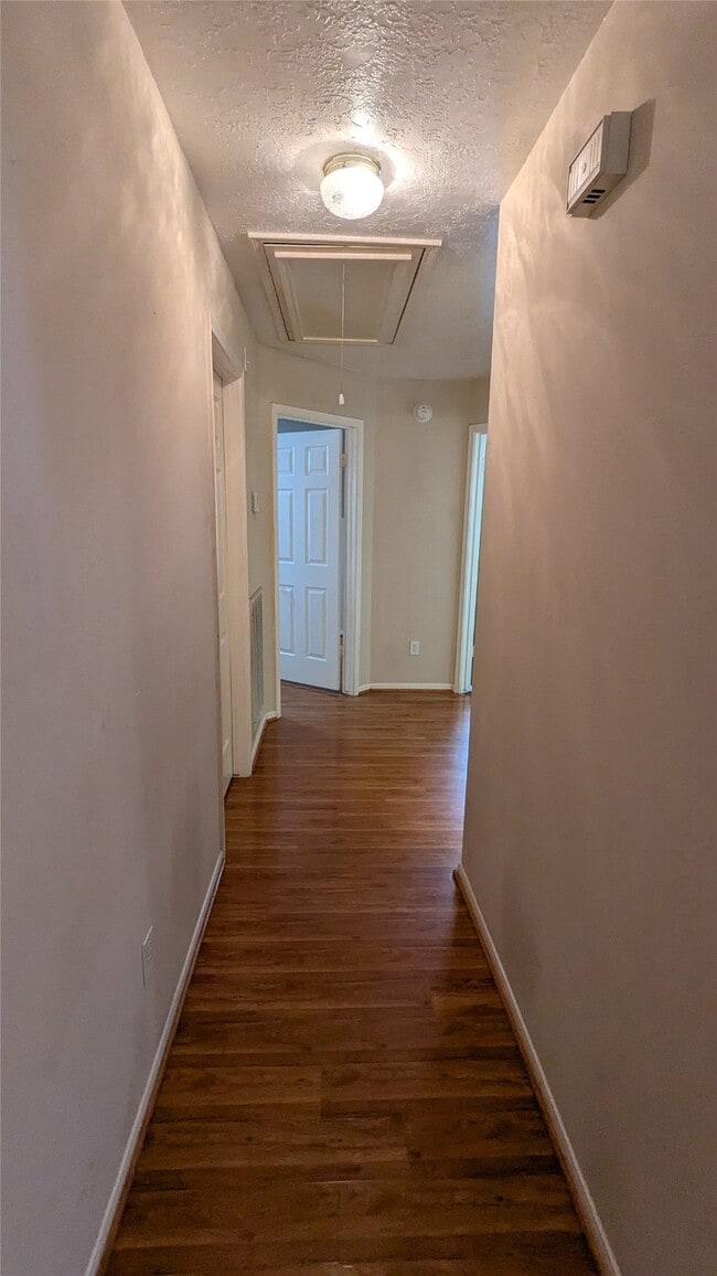 Building Photo - 18319 N Willow Bluff Rd