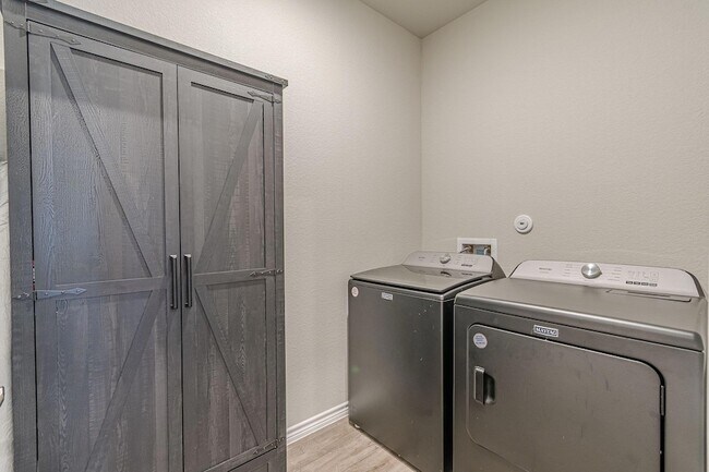 Building Photo - 138 Harborside Dr