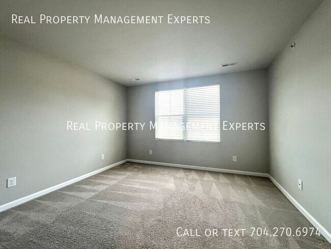 Building Photo - 5232 Austin Knoll Ct