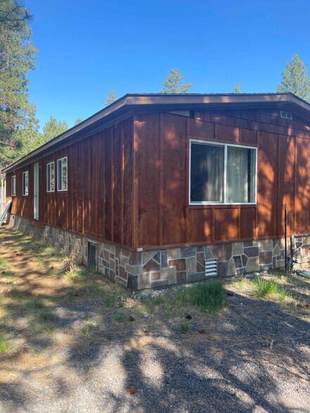 Primary Photo - 14742 Bluegrass Loop