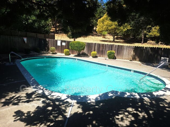 Building Photo - 1200 D St