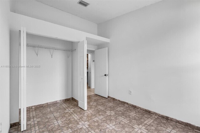 Building Photo - 6713 NW 188th Terrace