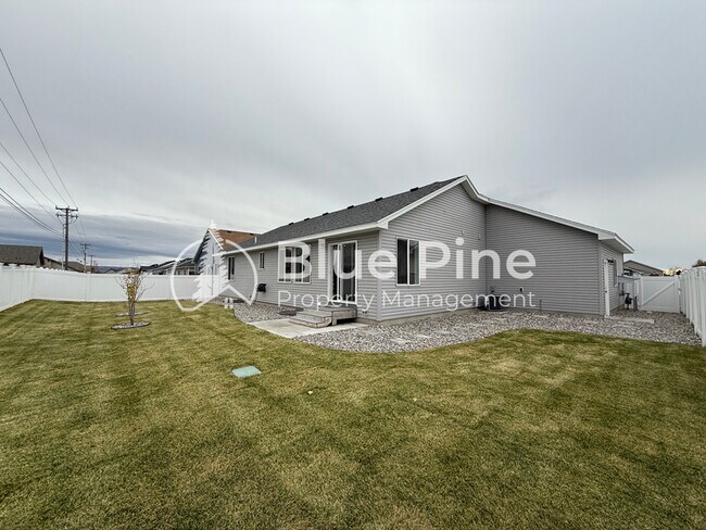 Building Photo - 3755 Harrington Rd