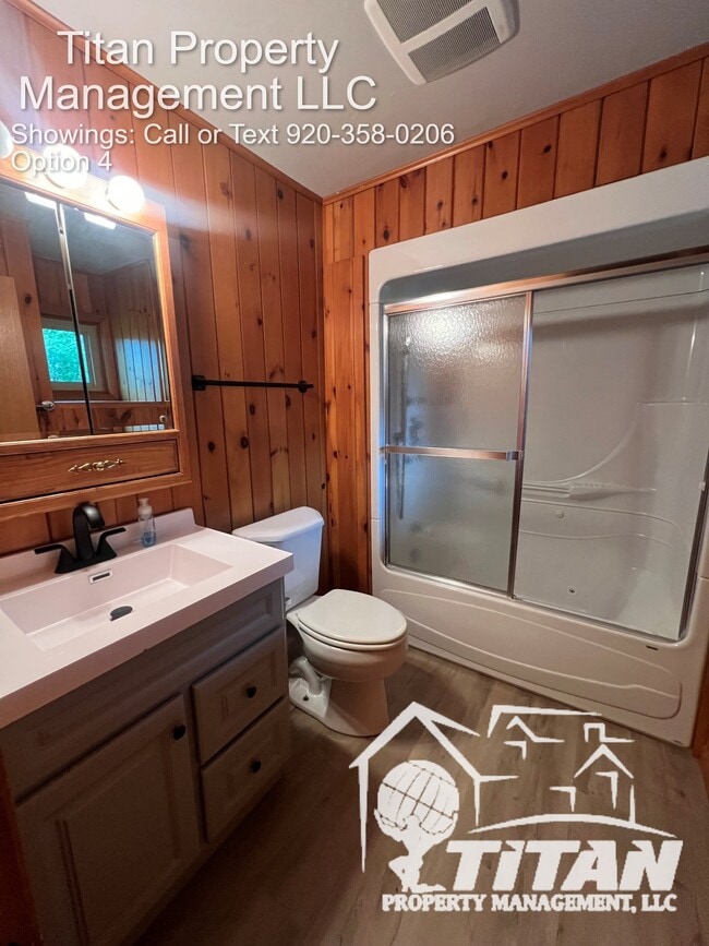 Building Photo - 387 13th Dr