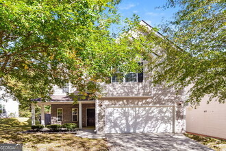 Building Photo - 4580 Ferncrest Pl