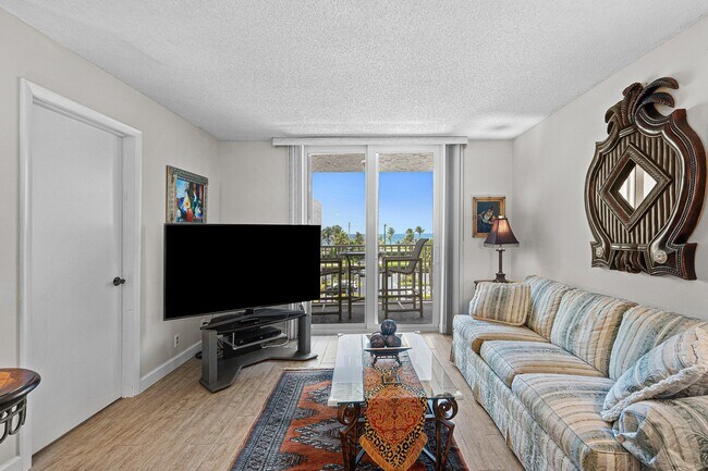 Building Photo - 2929 S Ocean Blvd