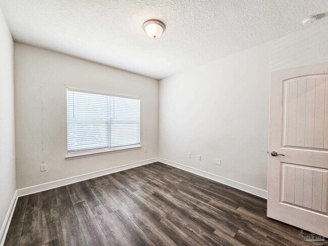 Building Photo - 342 Cardinal Cove Ct