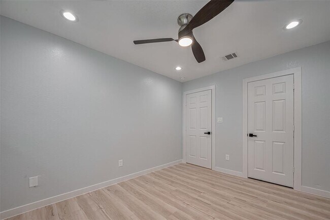 Building Photo - 25411 Friar Lake Ln
